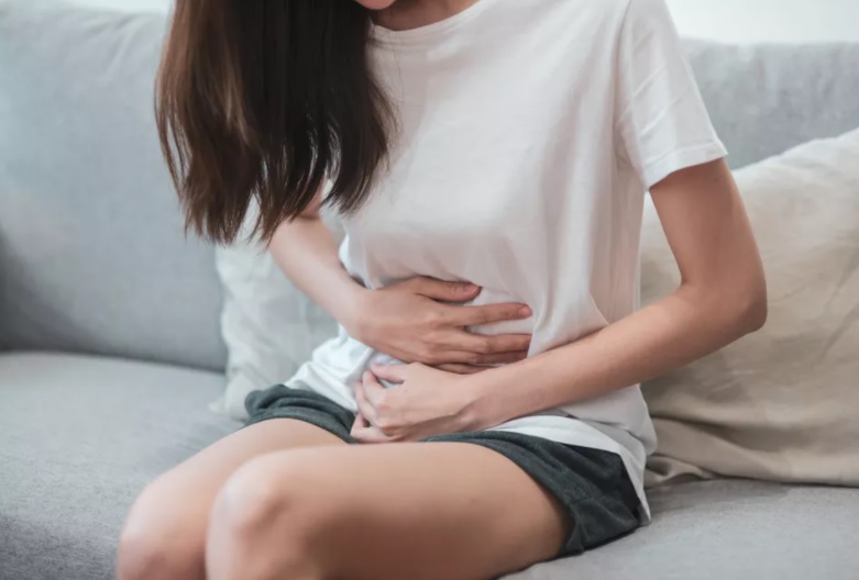 O consumo regular de certos alimentos favorece desequilíbrios metabólicos, irritações intestinais e sobrecarga do sistema imunológico. A frequência, a quantidade e a qualidade do que se consome fazem toda a diferença.