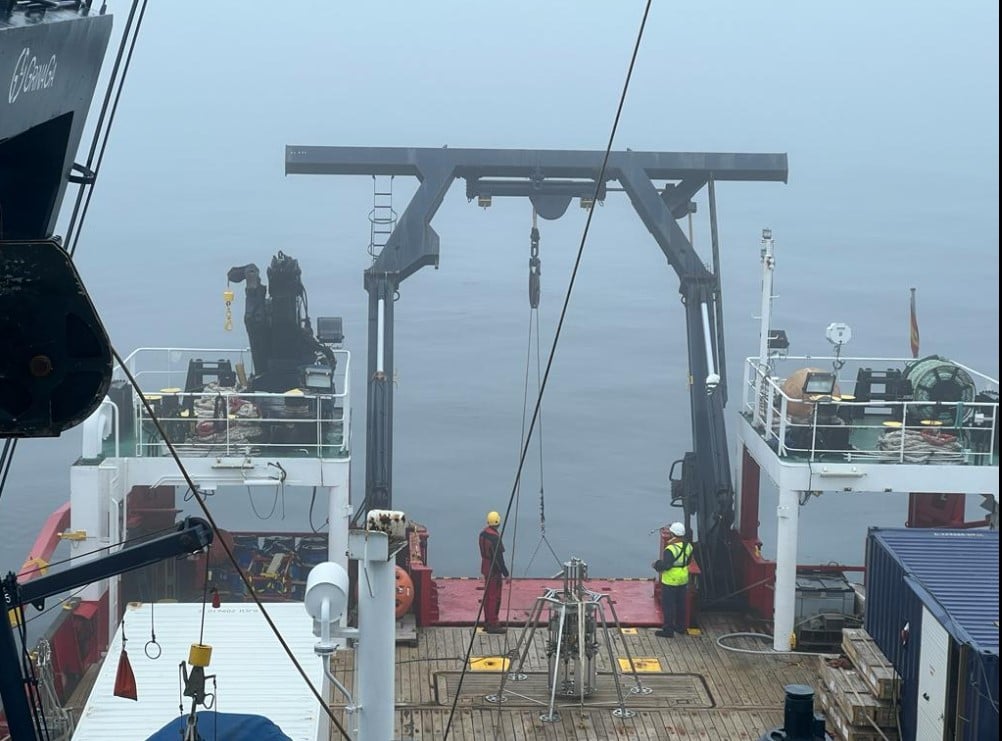 Imagine que você precisa exportar uma carga. Qual o tamanho da embarcação usar? Quanto tempo deve durar o contrato? Onde achar a embarcação ideal? Com quem falar? E se a embarcação der defeito no meio da operação, de quem é a responsabilidade? São perguntas que o corretor responderá para você. 
