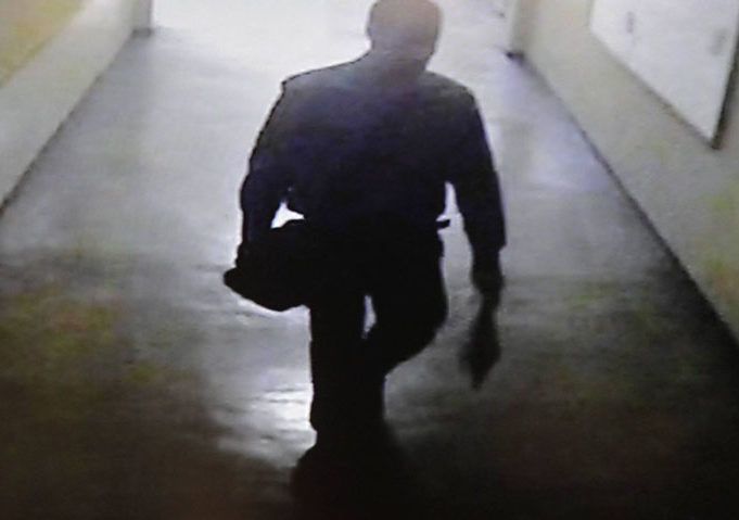 Massacre em Realengo - Doze estudantes da Escola Municipal Tasso da Silveira, na zona oeste do Rio, foram mortos a tiros, em 7/4/2011,  pelo ex-aluno Wellington Oliveira (foto), que acabou sendo morto por um policial. 