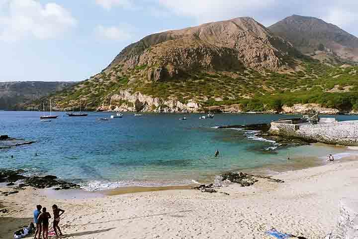 Cabo Verde, país insular de língua portuguesa localizado na costa oeste da África, alcançou em 2025 o marco de 50 anos de independência. A seguir, o Flipar mostra curiosidades dessa pequena nação!
