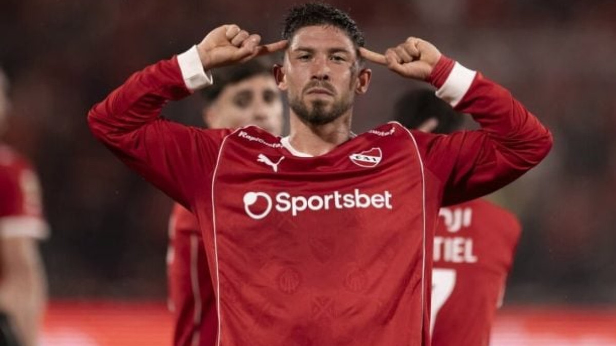 Peixe ofereceu mais de R$ 30 milhões ao chileno do clube argentino, que aguarda garantias financeiras para seguir com a negociação