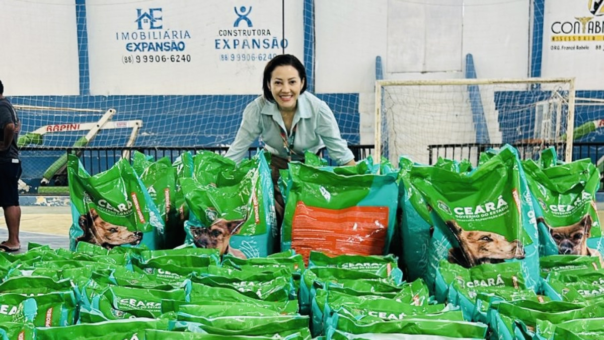 Cuidadores e ONGs de proteção animal recebem ração trimestralmente como apoio do Governo