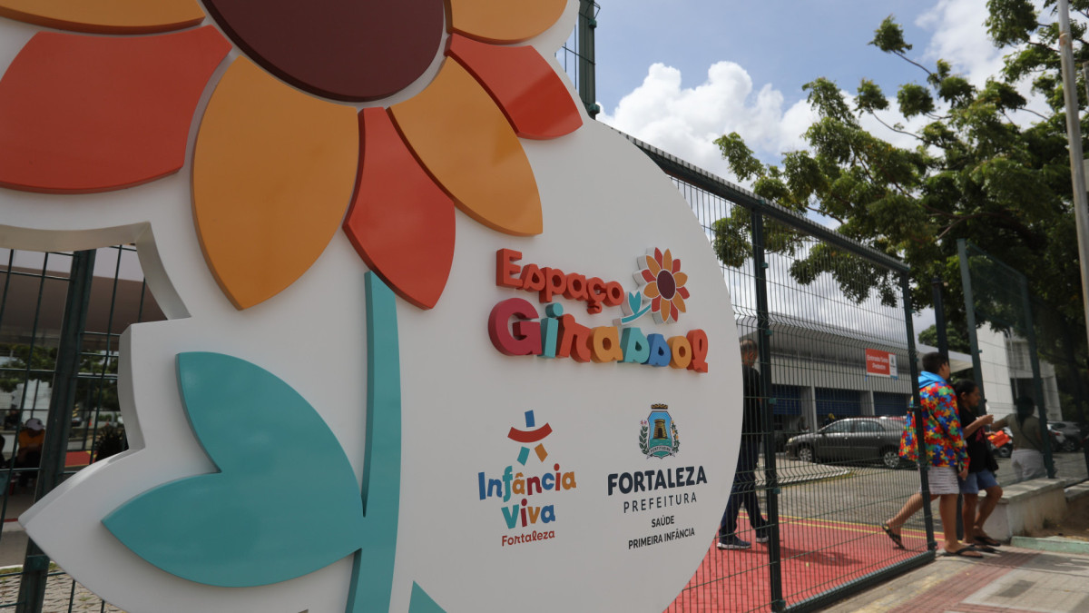 FORTALEZA-CE, BRASIL,22.12.2025: Prefeito Evandro leitão participa de Inauguração segundo Espaço Girassol de Fortaleza.  (Fotos: Fabio Lima/OPOVO)