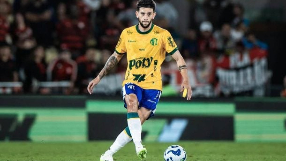 Tricolor precisa repor as diversas perdas de defensores para a próxima temporada e mira em zagueiro da equipe do interior paulista