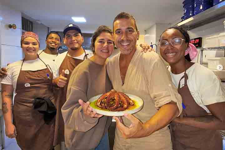 Em 2014, assumiu o comando do “SuperStar”, reality musical da Globo, ao lado de Fernanda Lima e Fernanda Paes leme. No mesmo ano, foi o vencedor do quadro Super Chef Celebridades, do programa “Mais Você”, de Ana Maria Braga.  