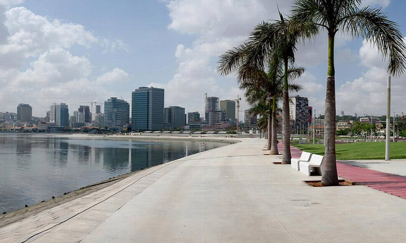 A capital, Luanda, é símbolo da mistura entre tradição e modernidade. A cidade abriga arranha-céus e avenidas movimentadas, mas mantém vivas as marcas da cultura angolana, visíveis na gastronomia, na música e nas manifestações populares. 
