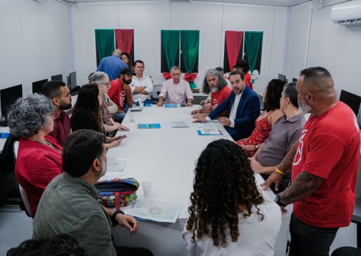 Reuni&atilde;o de lan&ccedil;amento do Pacto pelo Territ&oacute;rio Vivo, com a presen&ccedil;a do ministro-chefe da Secretaria-Geral da Presid&ecirc;ncia da Rep&uacute;blica, Guilherme Boulos. Encontro foi realizado na Zona Viva do residencial Jos&eacute; Euclides, no bairro Jangurussu