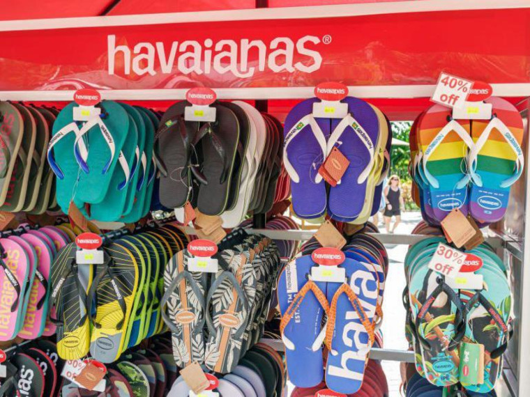 Por que nova campanha da Havaianas levou grupos de direita a pedirem boicote à marca