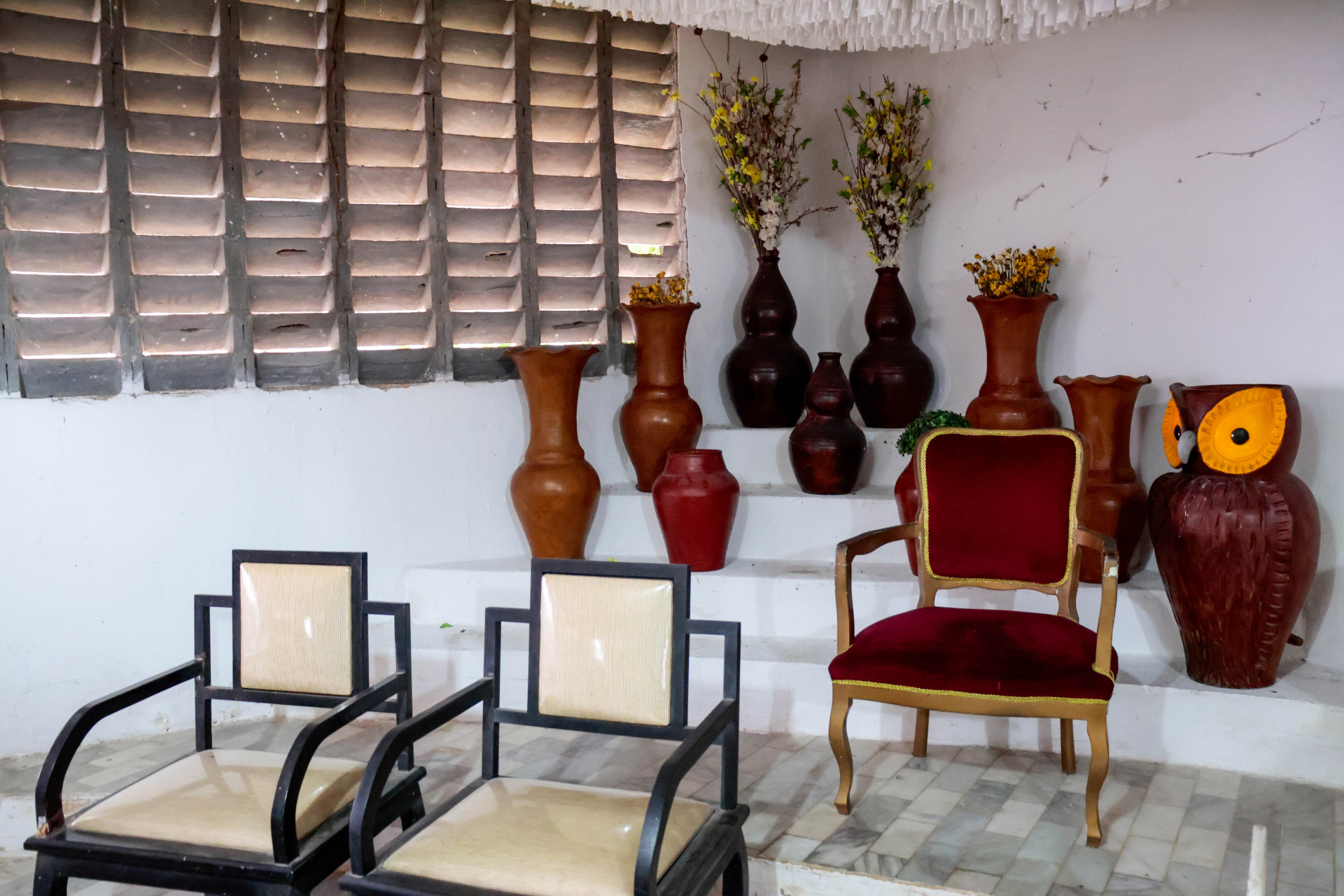 FORTALEZA, CEAR&Aacute;, BRASIL, 22-11-2025: Terreiro de Candombl&eacute; primeiro tombado do Cear&aacute; , o mais antigo do estado: Il&egrave; Ib&aacute; &Agrave;s&eacute; Kp&oacute;s&uacute; Aziri, liderado pelo pai de santo Shell Santos. (Foto: Samuel Setubal/ O Povo)