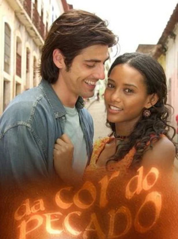 Em “Da Cor do Pecado”, interpretou os gêmeos Paco e Apolo, idênticos, porém opostos. Paco, um botânico rico, se apaixona por Preta enquanto ainda é noivo de Bárbara e, após um acidente, é dado como morto, passando a assumir a identidade de Apolo, um lutador humilde que acaba desaparecendo.
