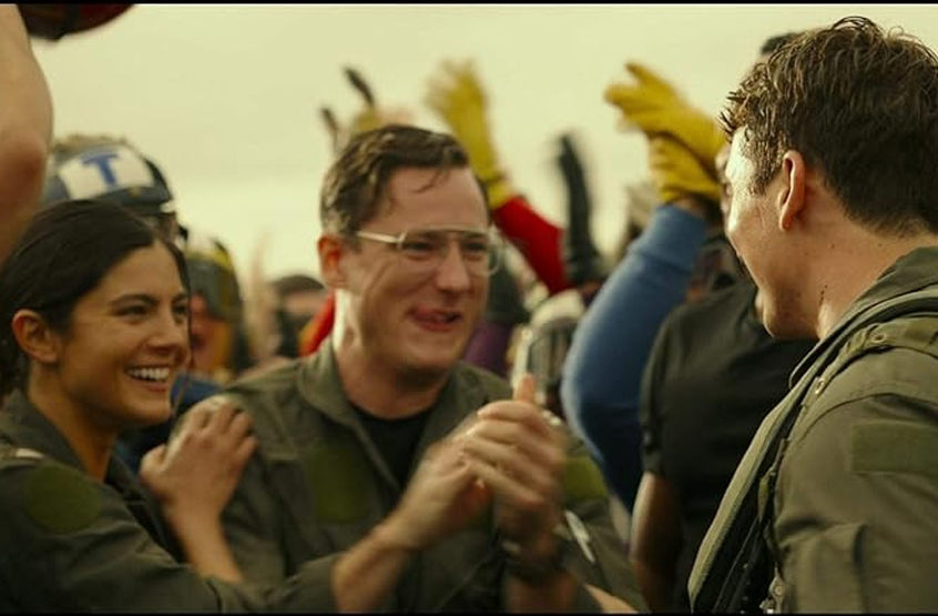 Em Top Gun: Maverick (2022), Pullman viveu o tenente Robert “Bob” Floyd. O filme foi um sucesso mundial e ampliou sua visibilidade, uma vez que o ator conseguiu conquistar o público com carisma e autenticidade.