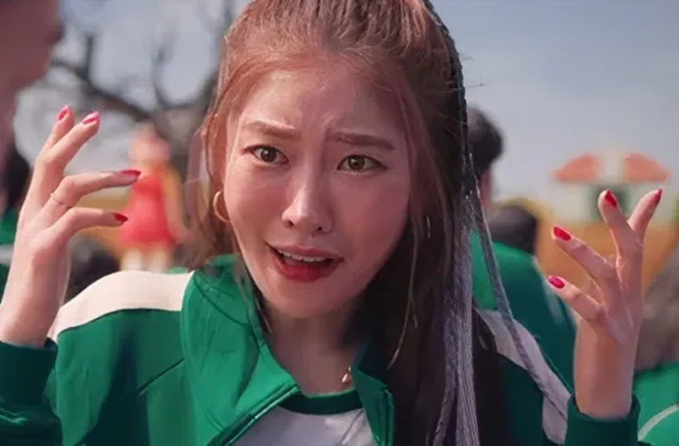 Sua presença em Round 6 / Squid Game 2 (2024), interpretando Kang Mi‑na, elevou seu nome ao radar global. A produção trouxe enorme visibilidade internacional. O papel consolidou sua entrada definitiva no mainstream mundial.