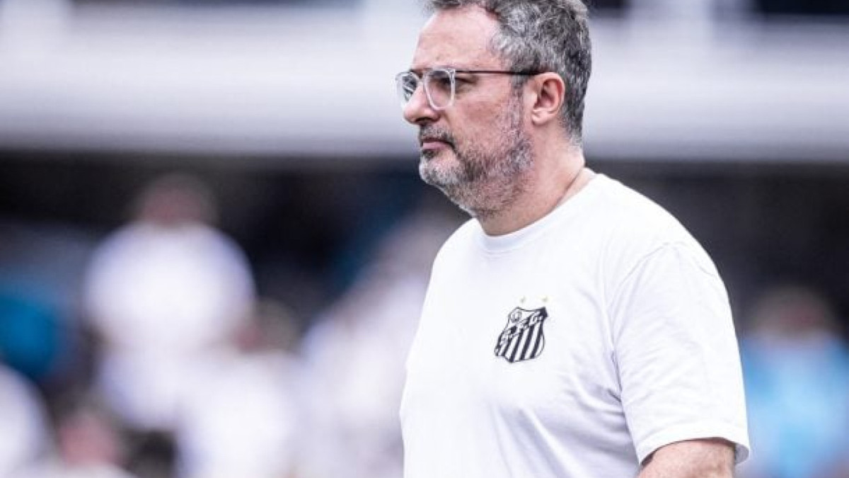 Dirigente ressalta perfil econômico nas contratações e admite que reforços de alto custo, como Gabigol, estão fora do padrão financeiro