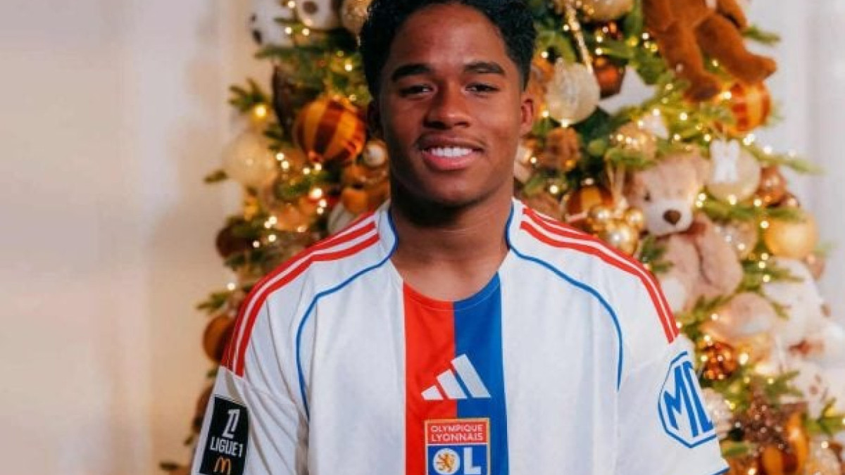 Atacante brasileiro chega sem opção de compra, por 1 milhão de euro (R$ 6,5 milhões), e pode estrear no dia 3 de janeiro contra o Monaco