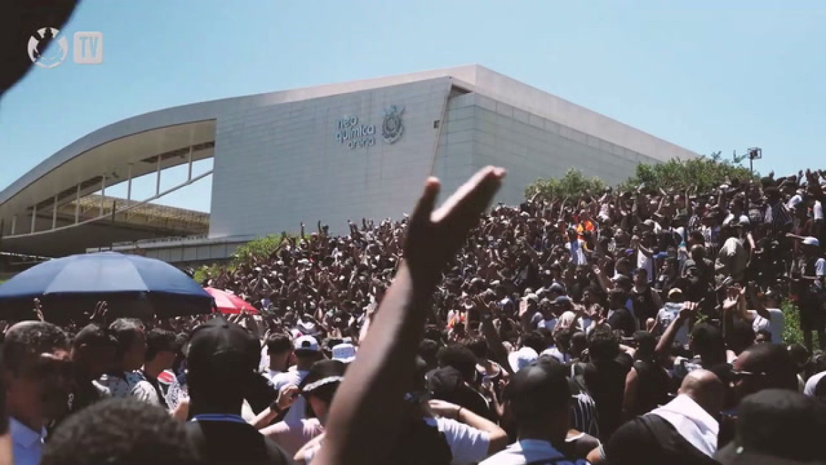 Torcida do Corinthians celebra título da Copa do Brasil na Neo Química Arena
