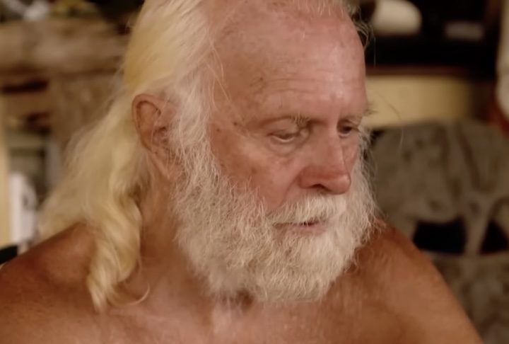 Mesmo quando esteve com a saúde debilitada, o ex-empresário afirmou não sentir falta da vida moderna e queria ter escrito um livro sobre sua experiência.