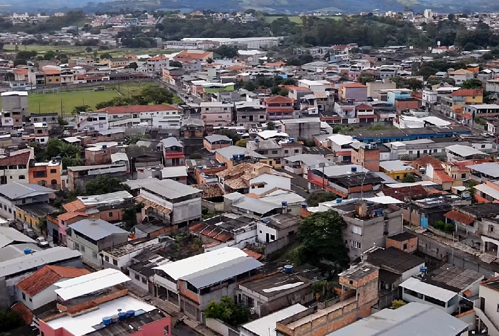 Apesar do tamanho reduzido, a cidade de aproximadamente 8 mil habitantes se destaca por sua economia dinâmica e pela boa qualidade de vida.