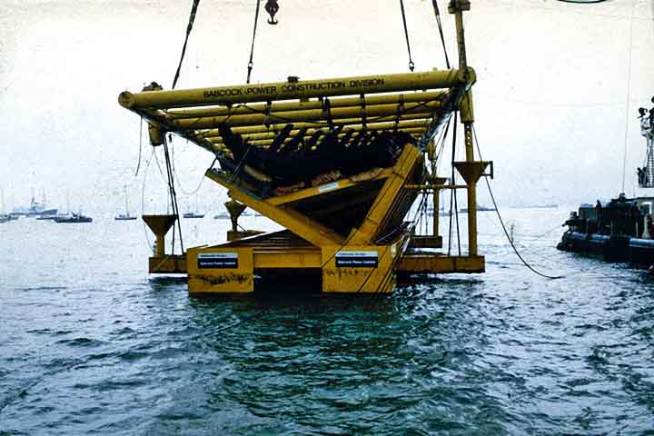 O navio foi redescoberto em 1971 e, após mais de uma década de escavações subaquáticas e cerca de 28 mil mergulhos, foi cuidadosamente içado à superfície em 11 de outubro de 1982.