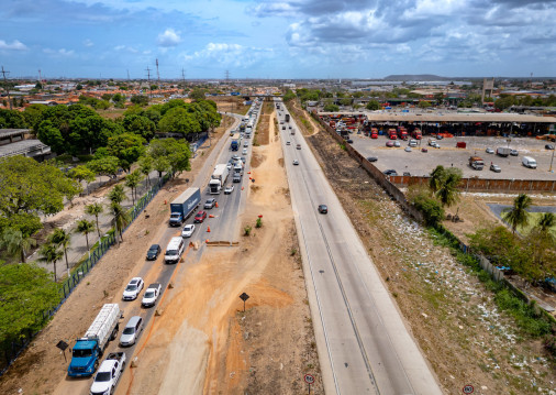As Obras do Anel Vi&aacute;rio est&atilde;o enfrentando imbr&oacute;glio ap&oacute;s paralisa&ccedil;&atilde;o do cons&oacute;rcio respons&aacute;vel pela obra, que tinha perspectiva de conclus&atilde;o para o fim deste ano, mas que deve ficar apenas para 2026