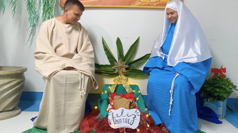 Família aproveita ação natalina promovida por hospital 