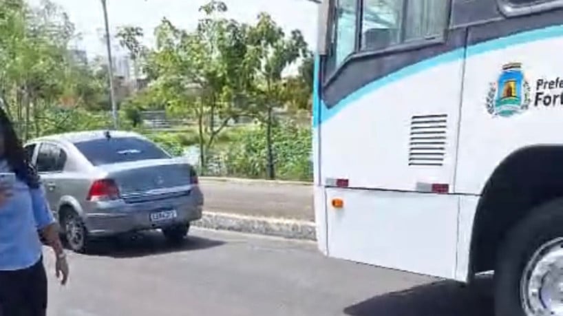 Passageira veio a óbito no local. Caso aconteceu no bairro Parangaba, em Fortaleza 