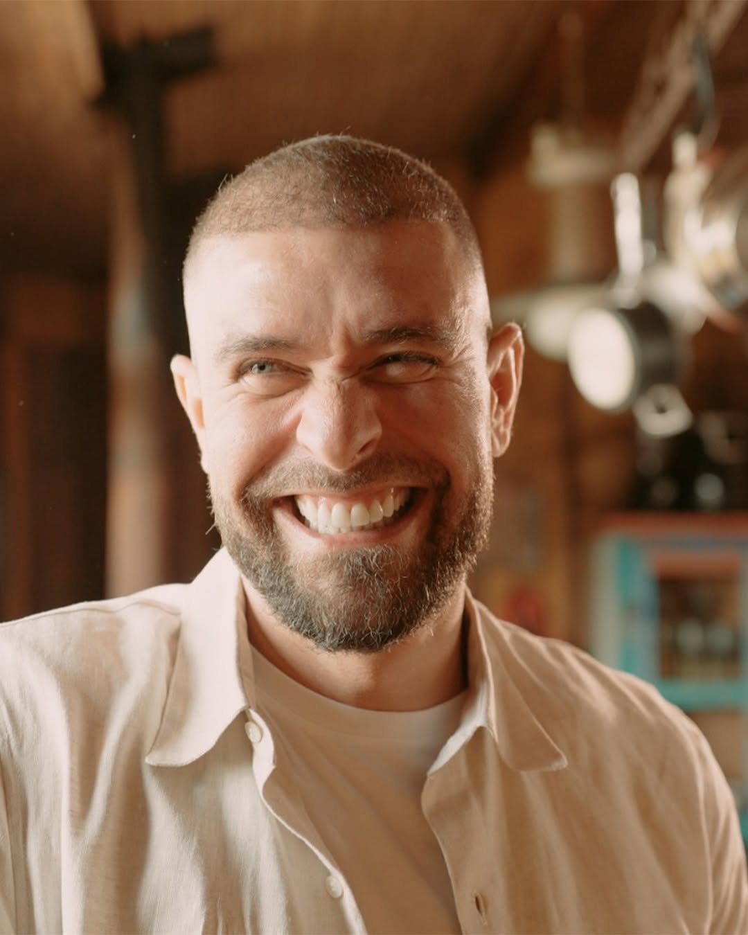 Em 2025, estreou o programa “Diogo na Cozinha” no GNT e foi o apresentador titular por 14 anos, de 2008 a 2022 do programa “Samba na Gamboa” da TV Brasil.
