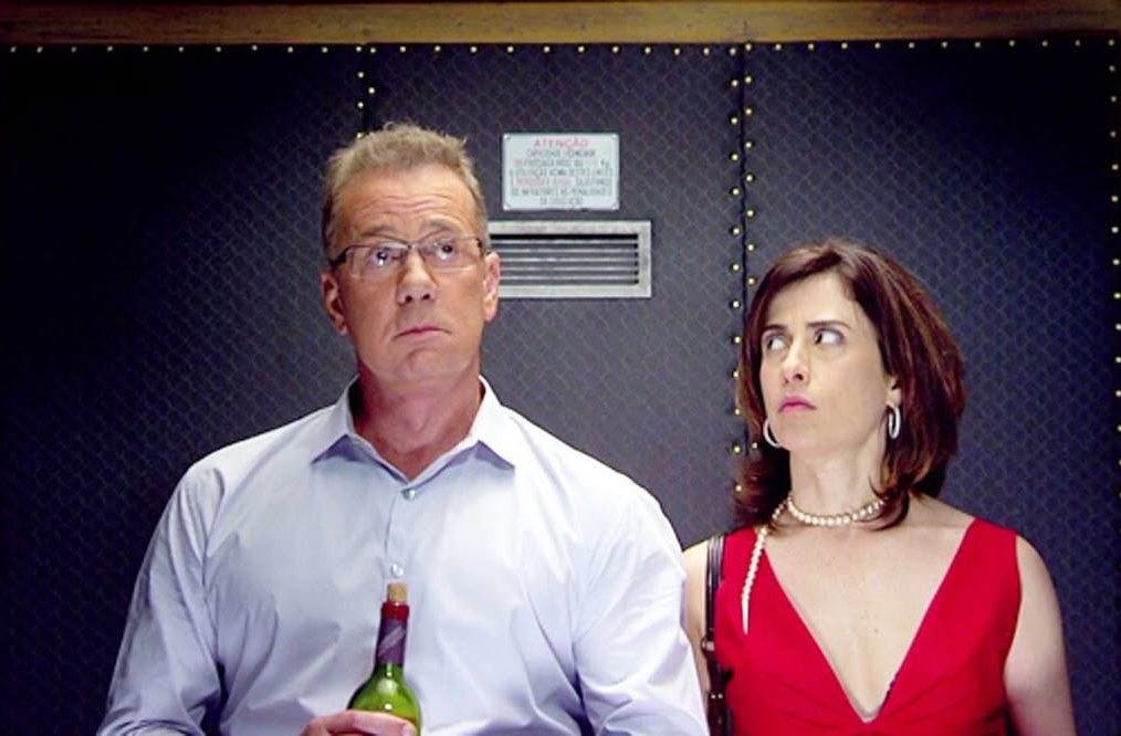 Luiz recebe diariamente memes e trechos da série “Os Normais” no Instagram. Ele se diverte com a repercussão contínua e o carinho do público por esse trabalho marcante:  “Toda hora vejo as pessoas compartilhando cenas. Guardo com muito carinho, é muito legal.