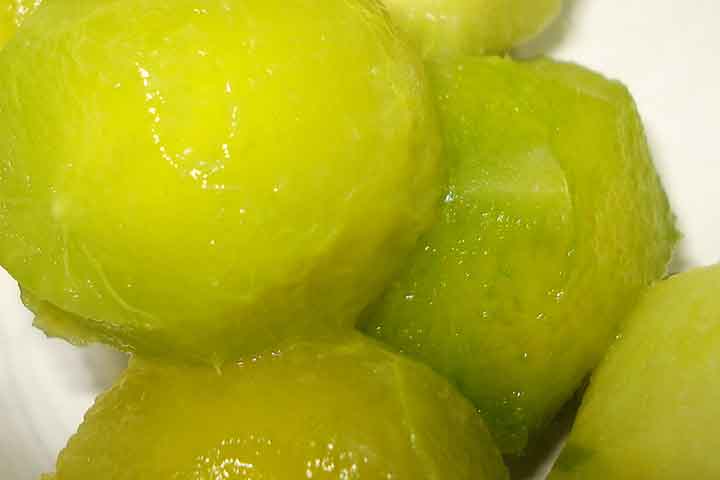 Isso significa que o umbu pode ajudar a neutralizar radicais livres, associados ao envelhecimento celular e a doenças crônico-degenerativas, como cânceres e doenças cardiovasculares, explicou a doutoranda Rafaela Silveira.