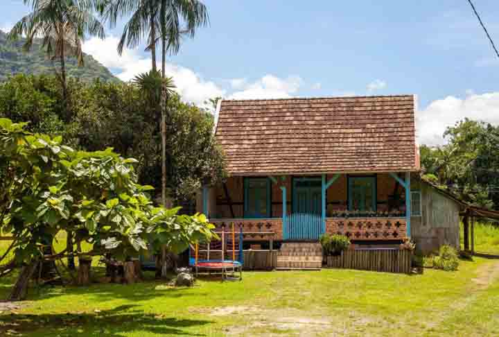 Criada em julho de 2021, a Associação Rota do Enxaimel tem como objetivo preservar a história, manter viva a cultura e apoiar os agricultores locais, tudo isso associada com o impulso ao turismo.