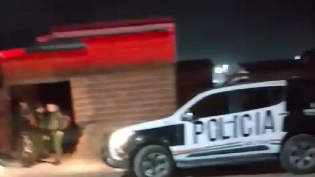 Adolescente de 17 anos morreu e, pelo menos, outras duas pessoas ficaram feridas em um ataque a tiros em um imóvel de Cascavel