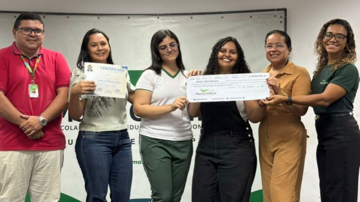 Escola também foi premiada com R$ 5 mil em livros