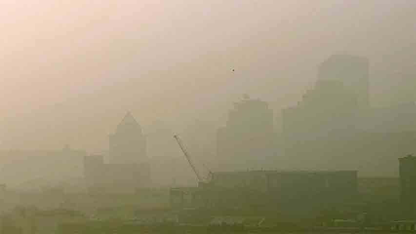 A poluição atmosférica ainda é uma preocupação, principalmente em períodos de maior atividade industrial. O tráfego intenso em horários de pico também é um desafio para quem vive ou trabalha na cidade.
