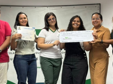 Escola também foi premiada com R$ 5 mil em livros 