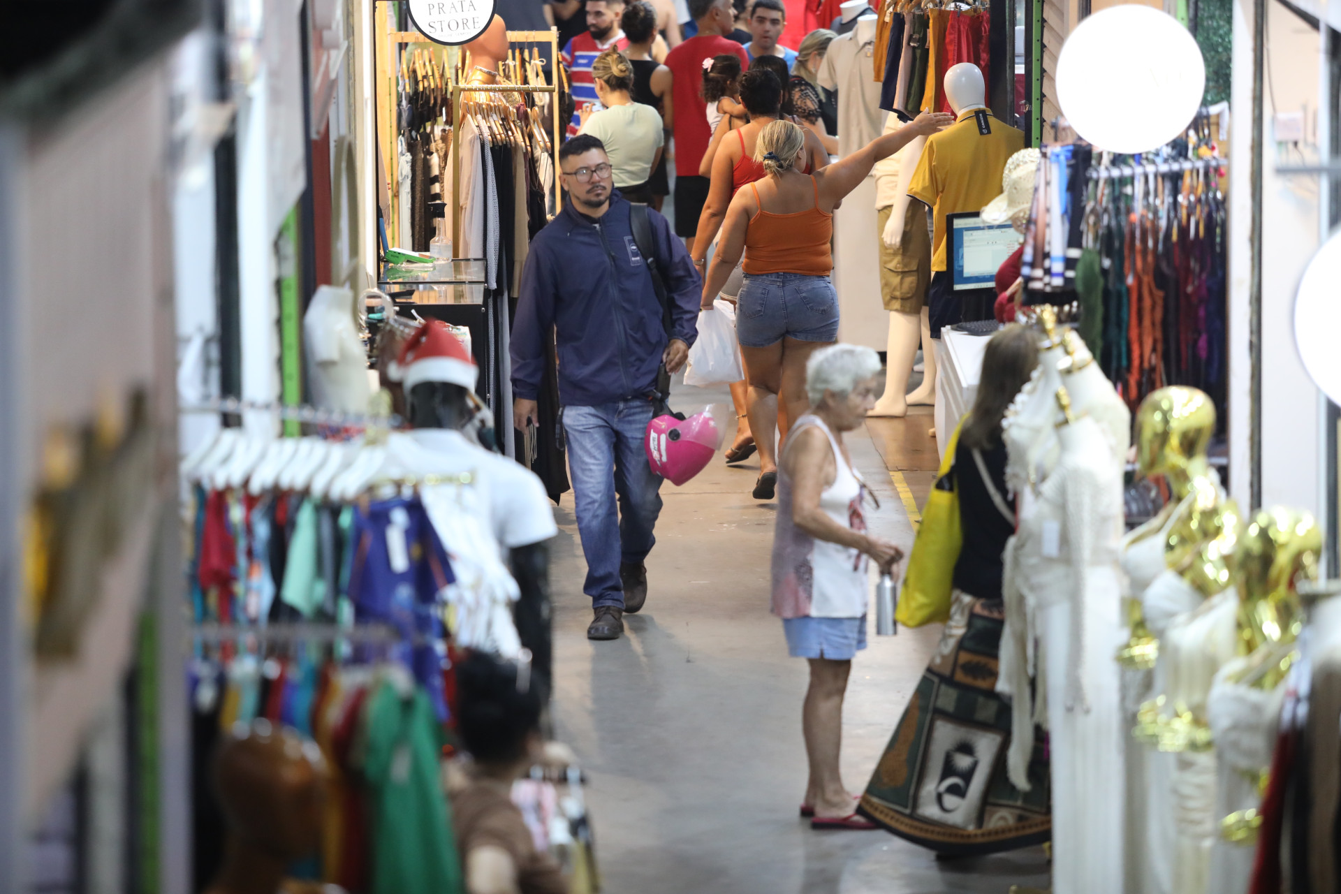 Per&iacute;odo p&oacute;s-Natal &eacute; conhecido pela troca de presentes (Foto: F&Aacute;BIO LIMA)