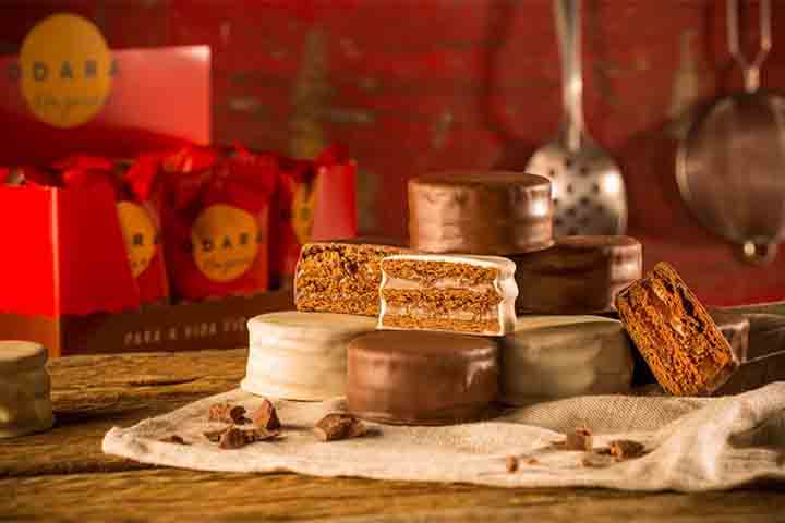 A marca gaúcha Odara medalhou na categoria de Melhor Alfajor Triplo do Mundo com seu produto mais vendido. O doce é recheado com dupla camada de doce de leite e coberto com chocolate meio amargo.