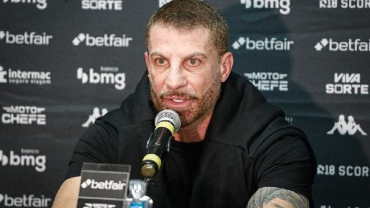 Presidente cita desgaste político, questões pessoais e discurso em reunião surpreende aliados