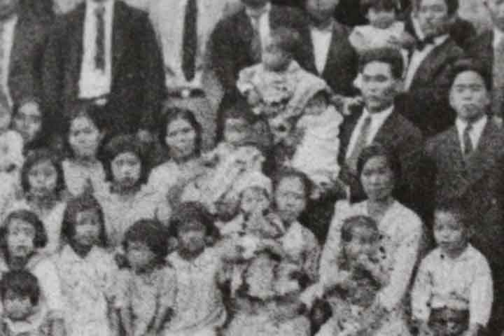 A política emigratória colocada em prática pelo governo japonês tinha como principal objetivo aliviar as tensões sociais devido à escassez de terras cultiváveis e endividamento dos trabalhadores rurais.