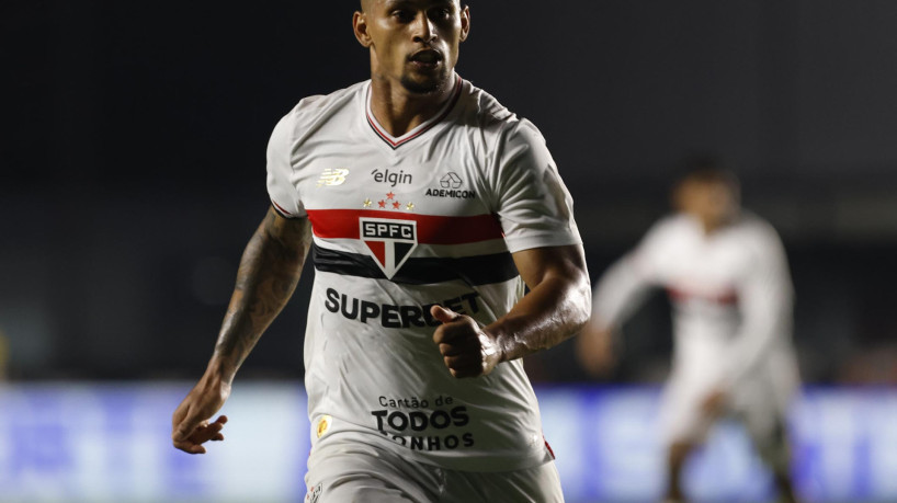 Lateral-direito Mailton foi emprestado pelo São Paulo 