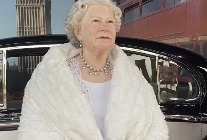 Ganhou filiais, como em Foz do Iguaçu, em 2014, e no AquaRio, Rio de Janeiro, integrando atrações como Mar de Espelhos e o próprio Aquário. 