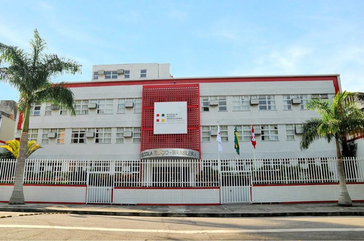 Quatro escolas do Rio de Janeiro apareceram no ranking: a Escola Suíço-Brasileira, a Escola Eleva, a Escola Nova e o Colégio Santo Inácio, nesta ordem.