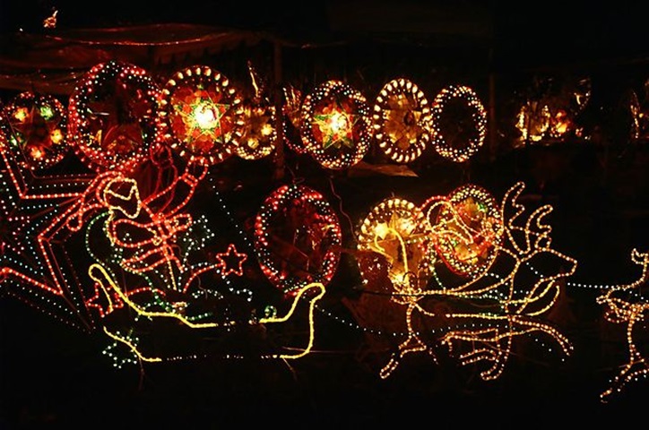 Se você é um natalxonado, uma boa dica é Manila, nas Filipinas, onde o Natal começa em setembro e vai até dezembro. São quatro meses de músicas, comidas locais com a atmosfera dessa época do ano.