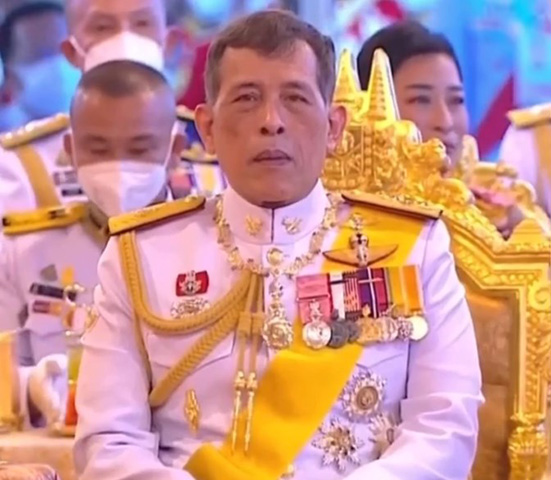 A riqueza é uma combinação de herança real e de sua conhecida habilidade para ampliar os bens da monarquia tailandesa.