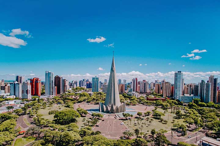 O município, então, se destaca por manter ruas limpas, ter áreas verdes bem cuidadas e um estilo de vida coletivo voltado para a organização.

