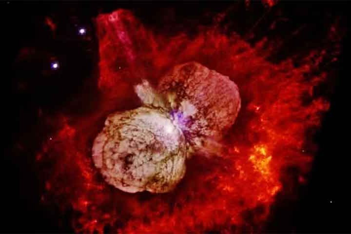 Erupção da Eta Carinae - Imagem da estrela localizada na constelação de Carina, no chamado céu austral (hemisfério celestial sul)  foi capturada pelo Hubble. As nuvens são resultado de erupção monumental data de 150 anos.
