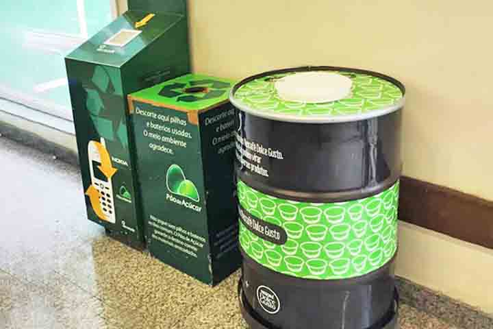 O surgimento das cápsulas de café marcou uma virada no consumo da bebida ao redor do mundo. A proposta era simples: oferecer uma dose individual, padronizada e de qualidade, sem a necessidade de moer grãos ou medir quantidades.  