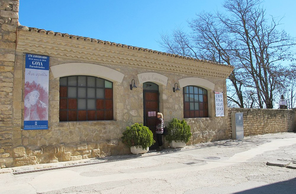 Casa natal de Goya (Fuendetodos, Espanha): A casa onde nasceu Francisco de Goya foi restaurada e abriga exposições sobre sua vida e obra. O museu inclui gravuras e documentos históricos.