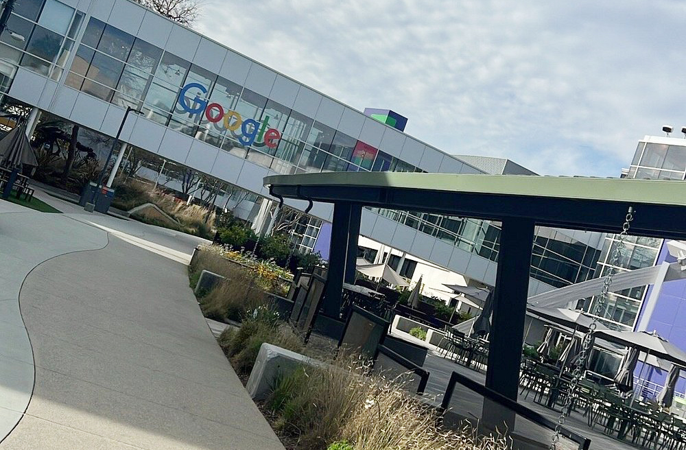 San Francisco está situada no coração do Vale do Silício, o maior polo tecnológico do mundo. Empresas como Google, Apple, Meta e Tesla têm raízes na região, impulsionando inovação e economia global.