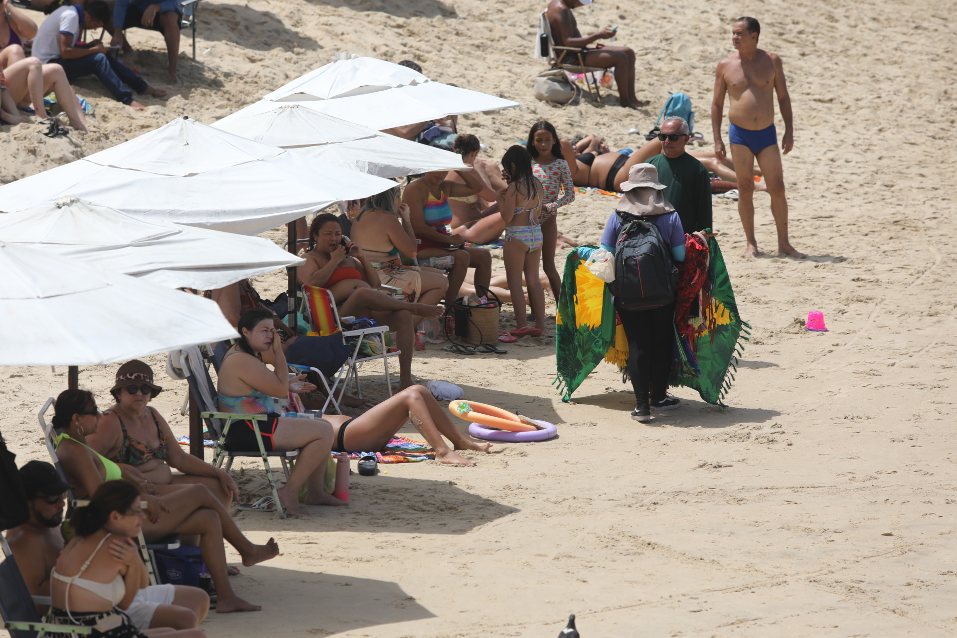 ￼O POVO percorreu ontem a Praia do Futuro e a Beira-Mar (Foto: FÁBIO LIMA)