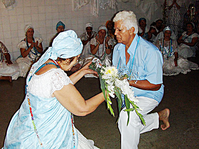 Praticantes de capoeira, fiéis de religiões de matriz africana, músicos ligados ao samba e outros ritmos e danças afro-brasileiros passaram a celebrar sua fé e sua cultura no local.