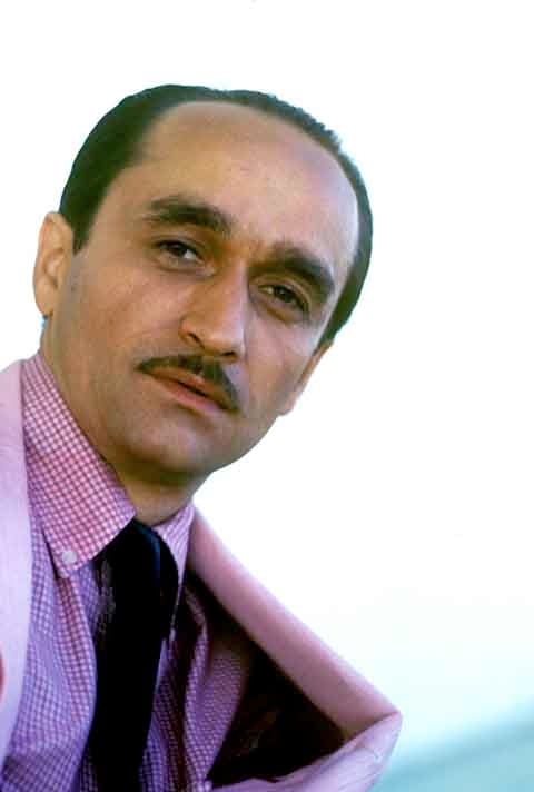 Com uma carreira meteórica, John Cazale marcou seu nome na história do cinema, com apenas cinco interpretações. Essas obras, juntas, tiveram 40 indicações a premiações importantes, mas quis o destino que o câncer findasse sua vida, aos 42 anos, com o amor eterno à querida Meryl Streep.